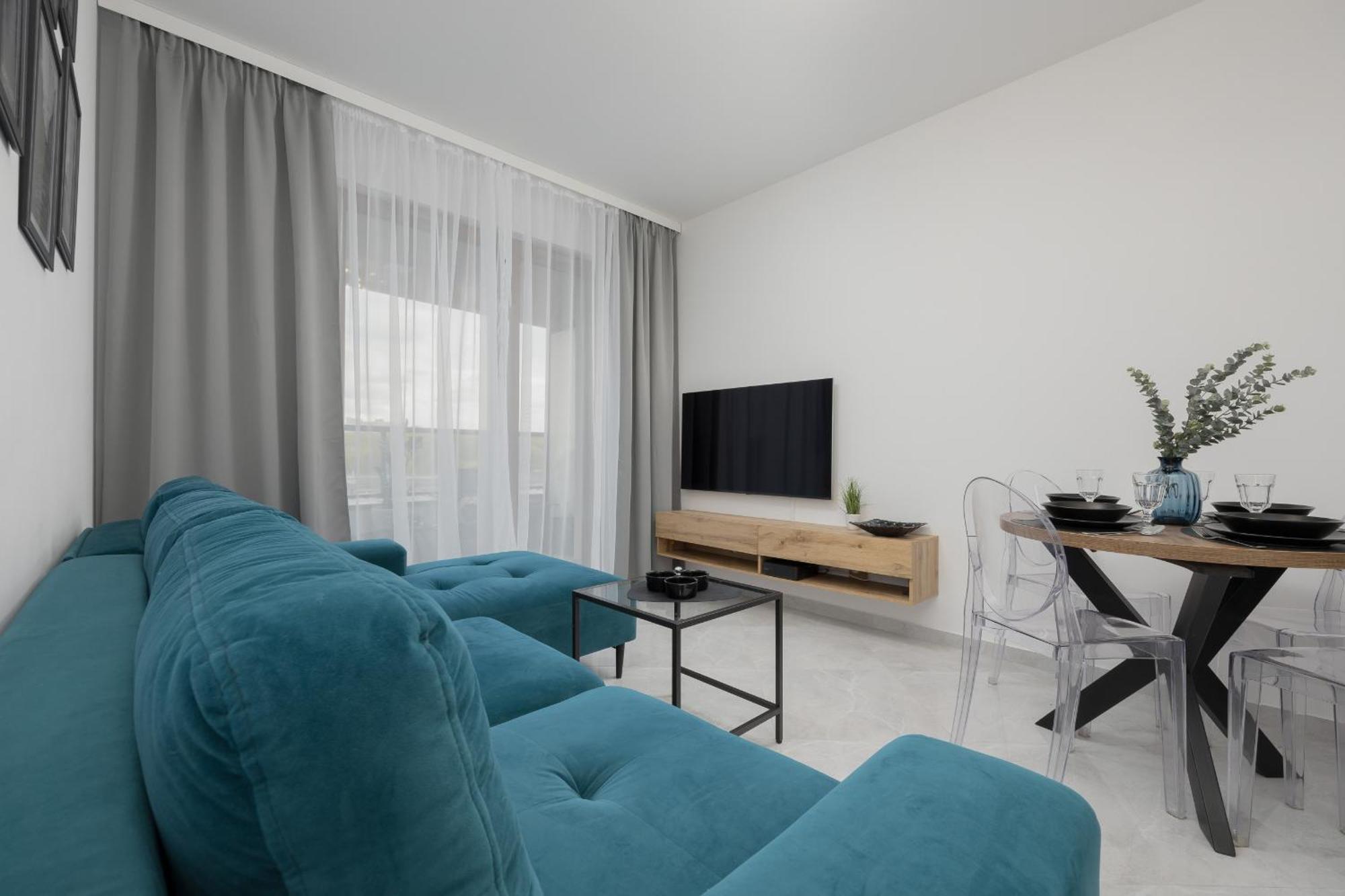 Apartment With Balcony & Parking In Warsaw By Noclegi Renters Eksteriør billede